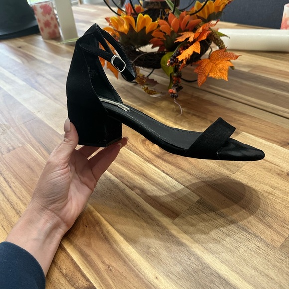 Steve Madden Black Suede Block Heels - Picture 1 of 3